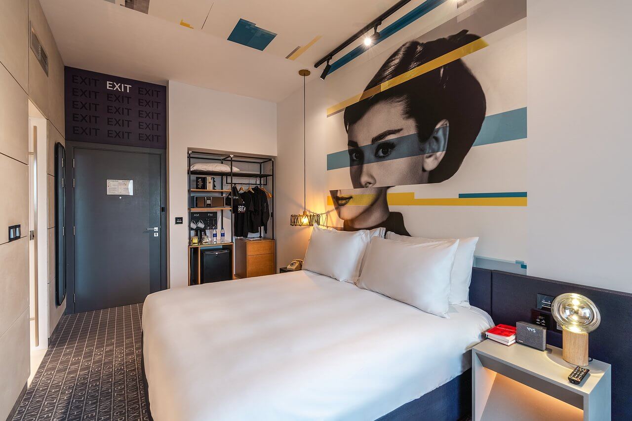 Studio One Hotel